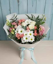 Букет цветов из:  Розы, Лизиантусы и Хризантемы в Кочубеевском