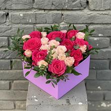 Цветочная композиция из Розы в коробке в Кочубеевском