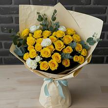 Букет цветов из:  Розы в Кочубеевском