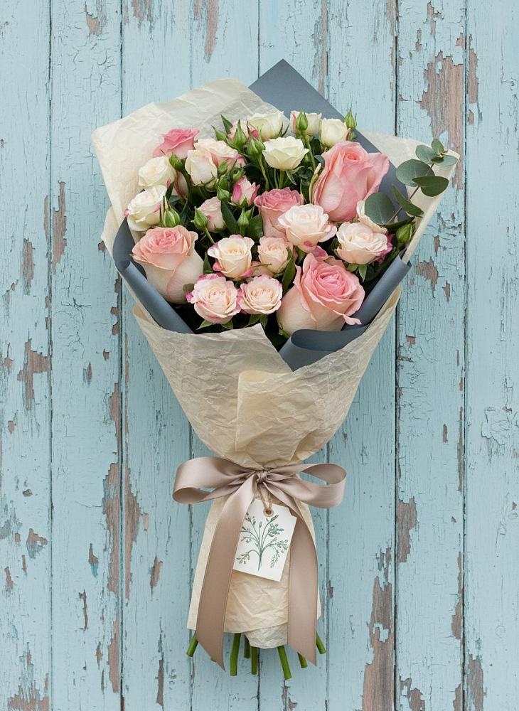 Букет цветов из: Розы в Кочубеевском