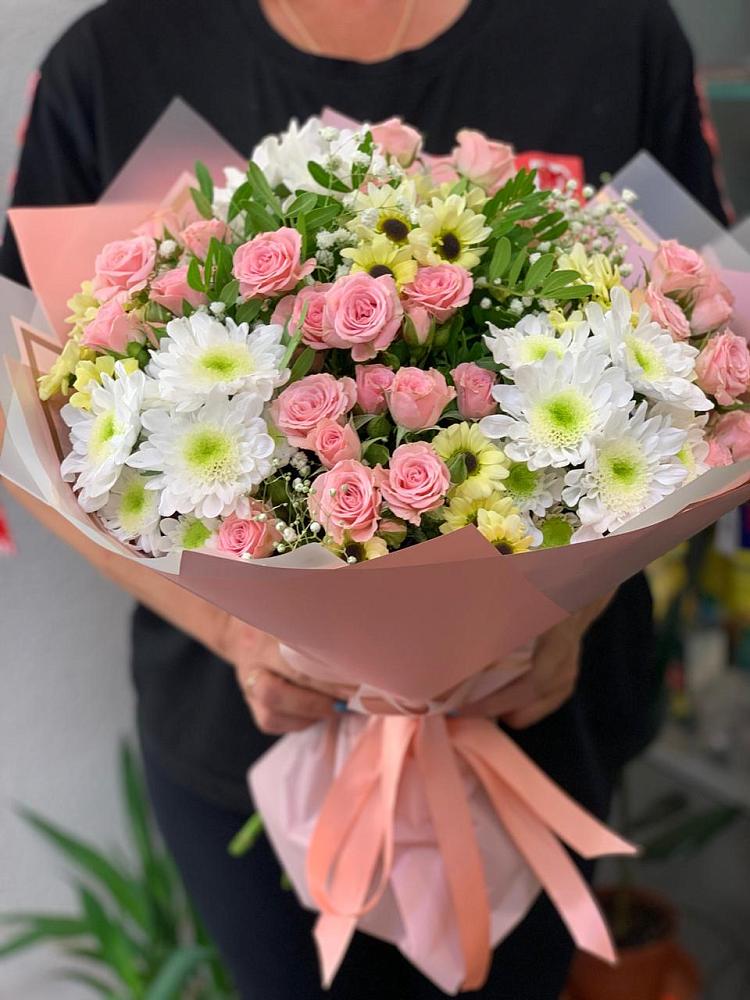 Букет цветов из: Розы и Хризантемы в Кочубеевском