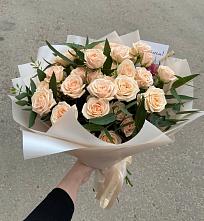 Букет Кремовые розы Латте в Кочубеевском