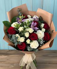 Букет цветов из:  Розы и Альстромерии #REPLACE_PRED# Кочубеевском