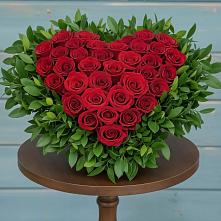 Цветочная композиция из Розы в виде сердца в Кочубеевском