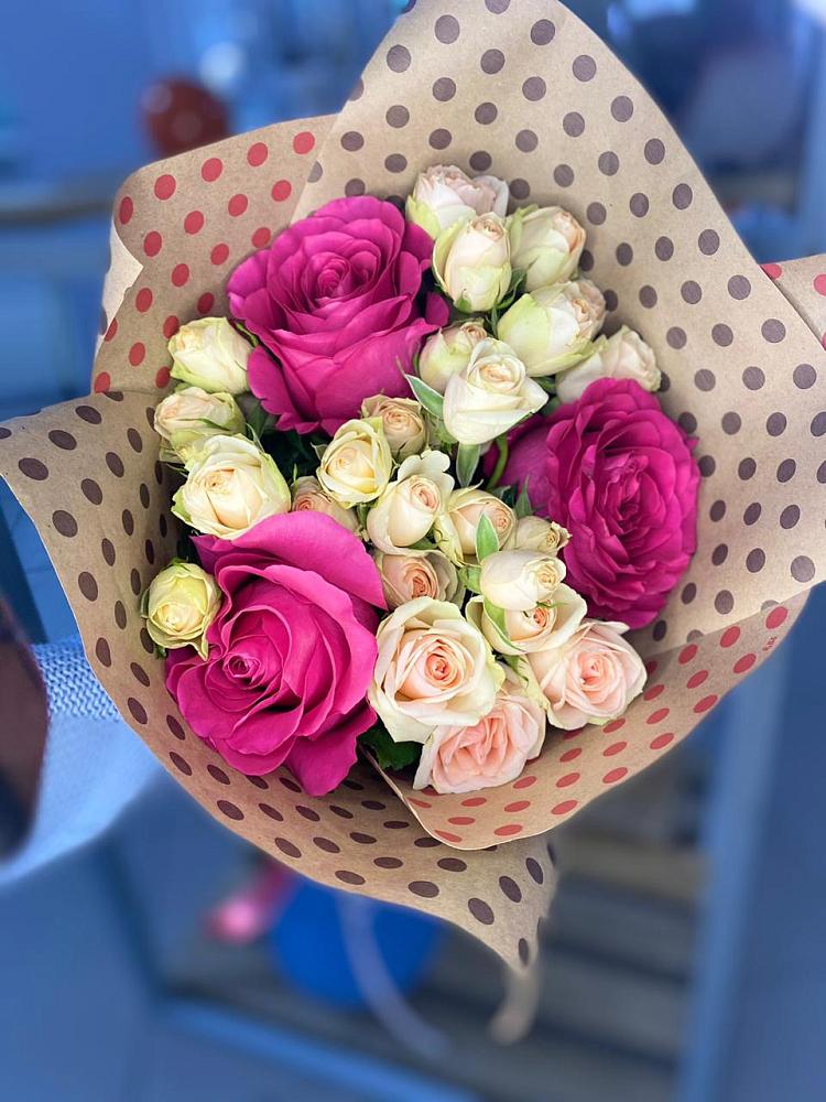 Букет цветов из: Розы в Кочубеевском