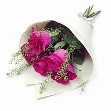 Букет цветов из:  Розы в Кочубеевском