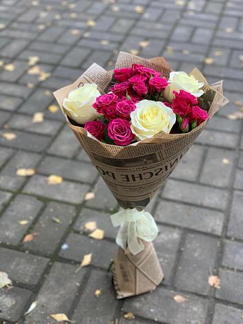 Букет цветов из: Розы в Кочубеевском
