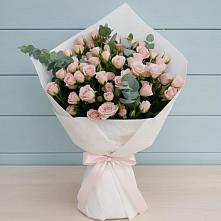 Букет цветов из:  Розы в Кочубеевском