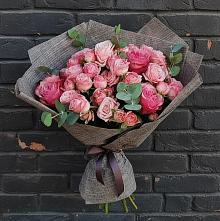 Букет цветов из:  Розы в Кочубеевском